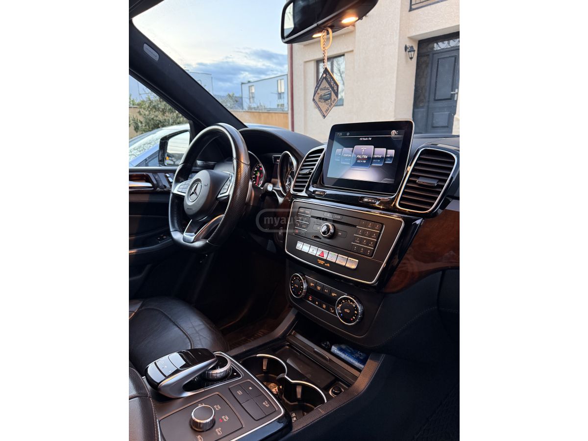 Mercedes-Benz GLE 400 - фото 4