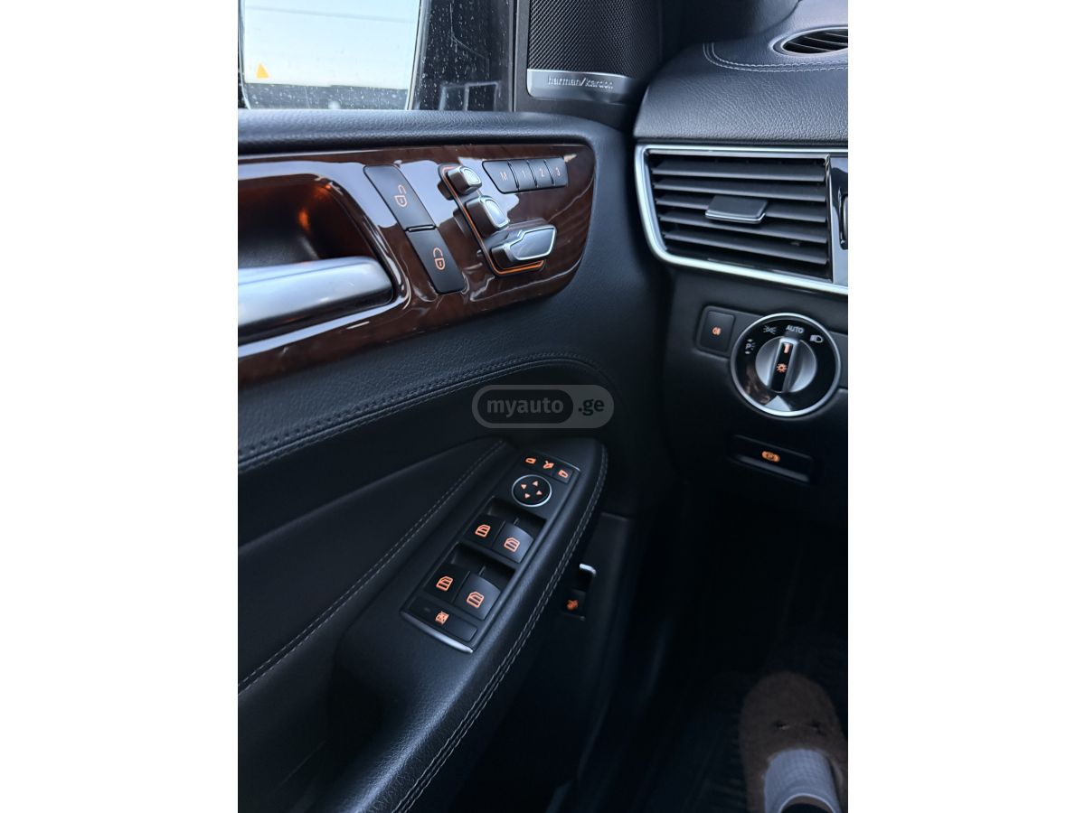 Mercedes-Benz GLE 400 - фото 6