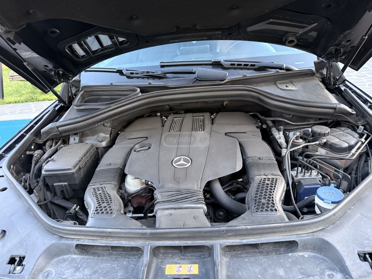 Mercedes-Benz GLE 400 - фото 8