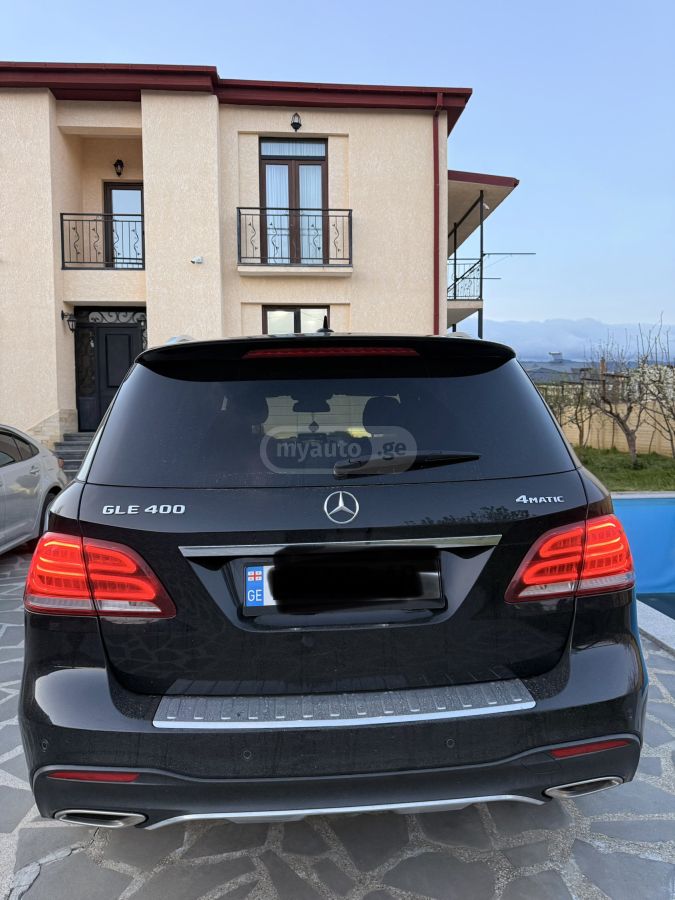 Mercedes-Benz GLE 400 - фото 9