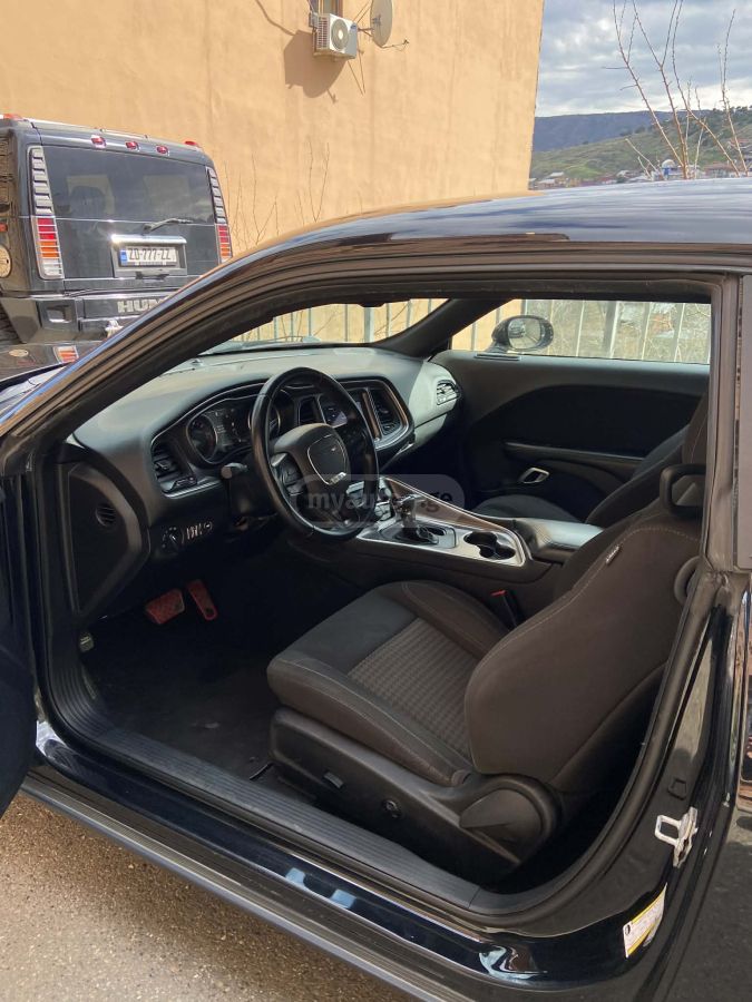 Dodge Challenger - фото 10