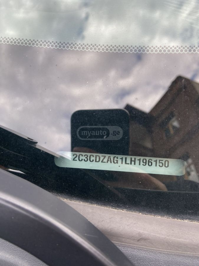 Dodge Challenger - фото 11