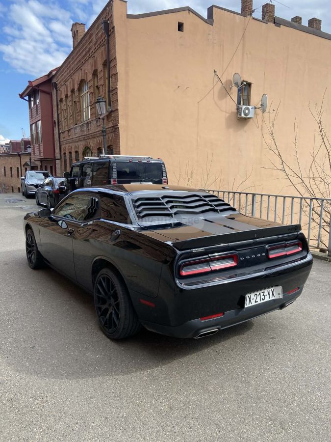 Dodge Challenger - фото 3