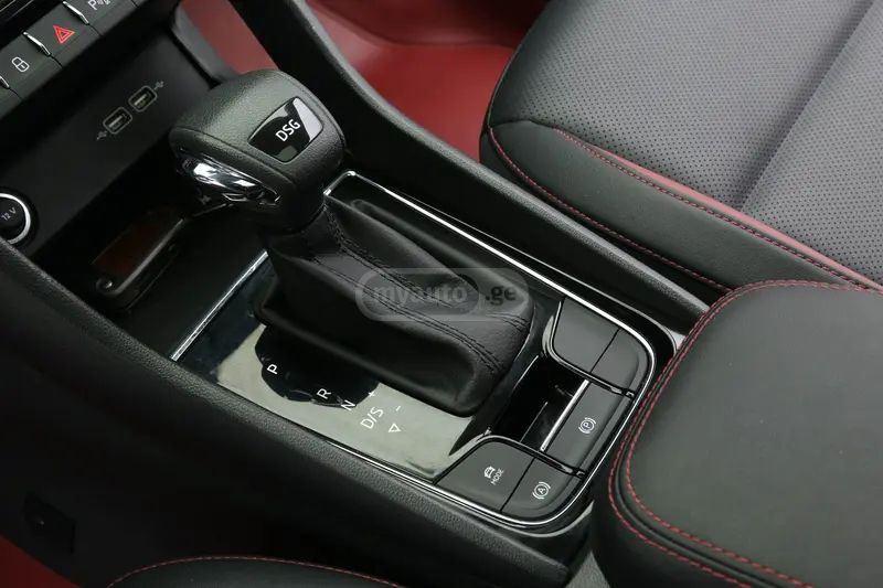 Skoda Karoq 2023 — миниатюра 10