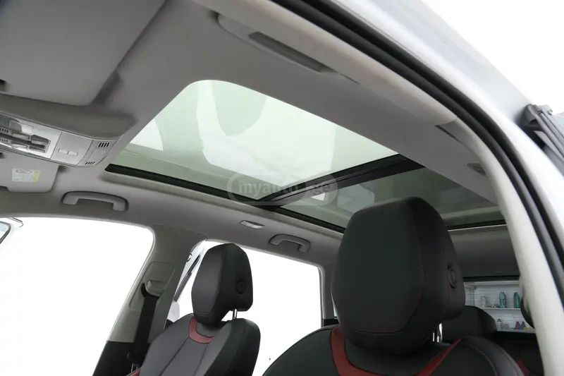 Skoda Karoq 2023 — миниатюра 12