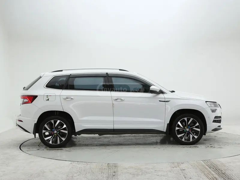 Skoda Karoq 2023 — миниатюра 7