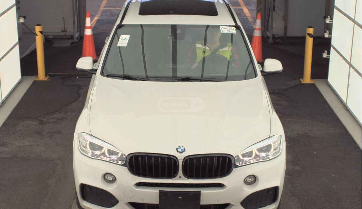 BMW X5 - фото 3