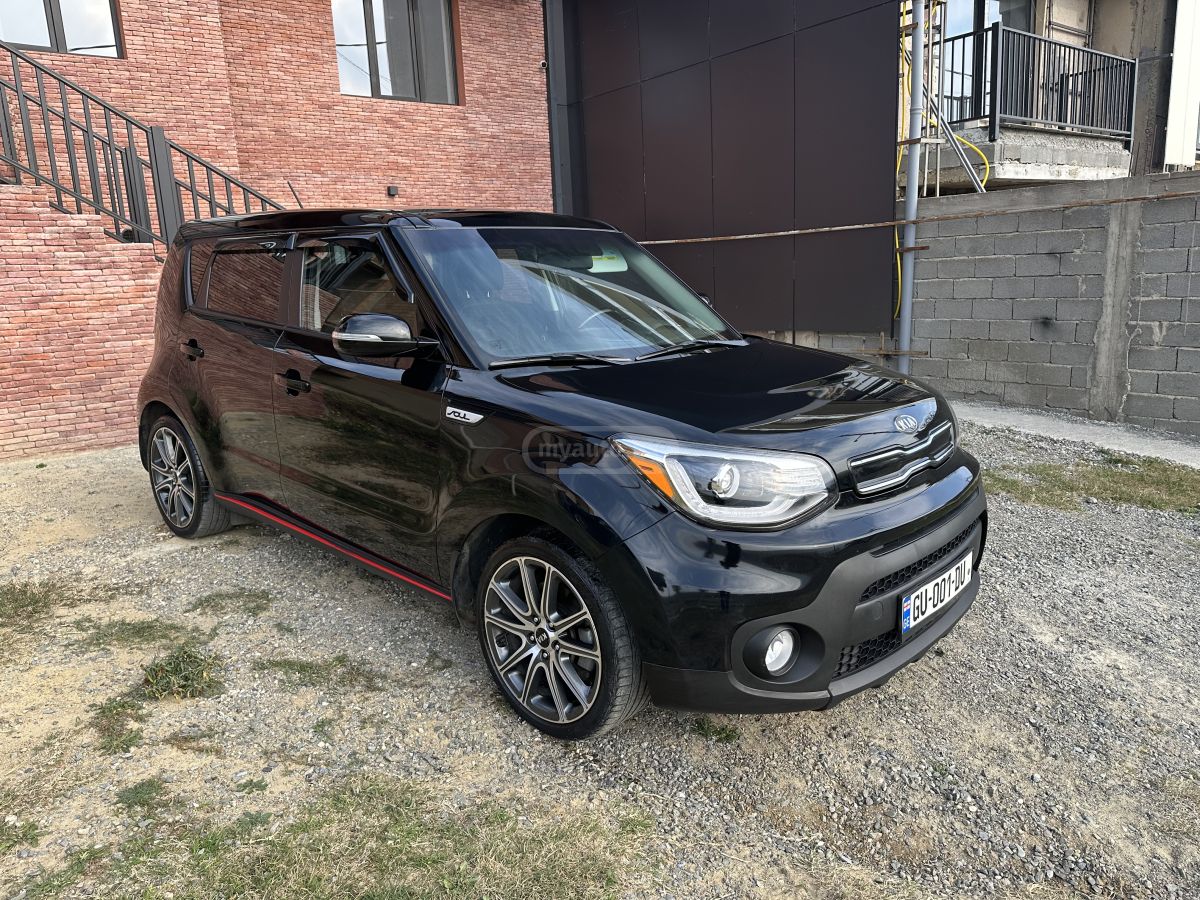 Kia Soul - фото 1