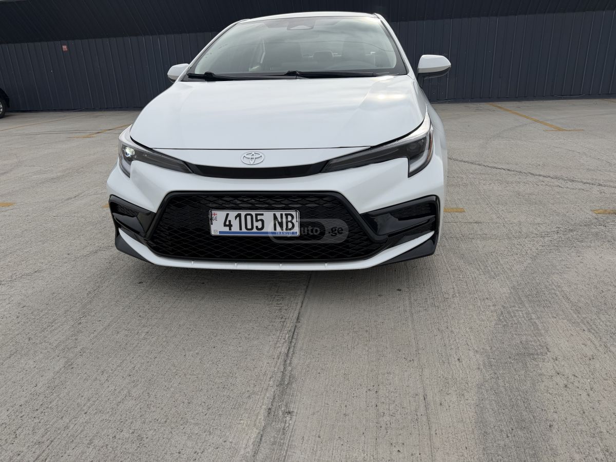 Toyota Corolla - фото 1