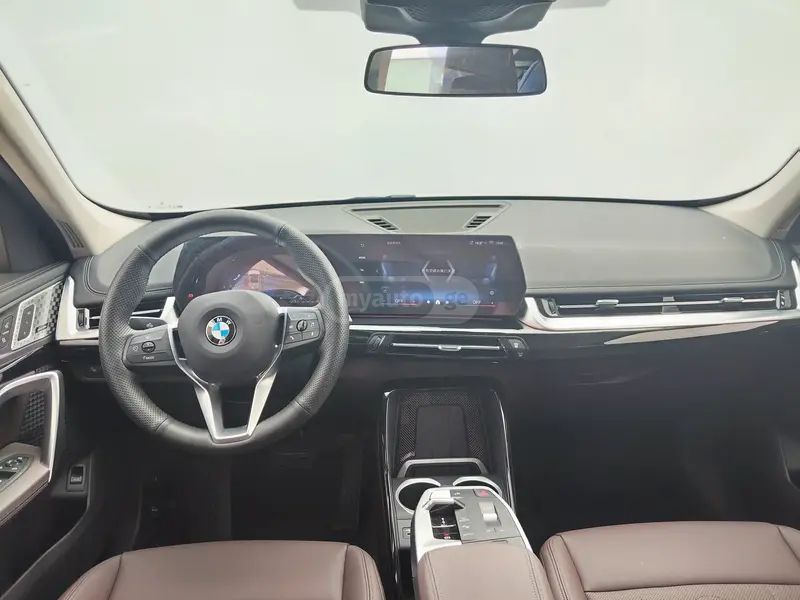 BMW X1 2023 — миниатюра 8