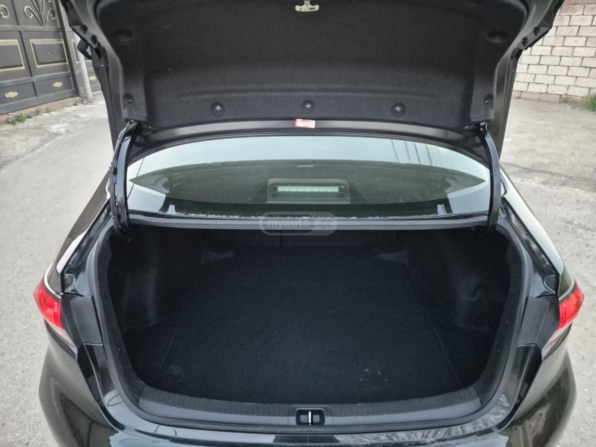 Toyota Corolla - фото 12