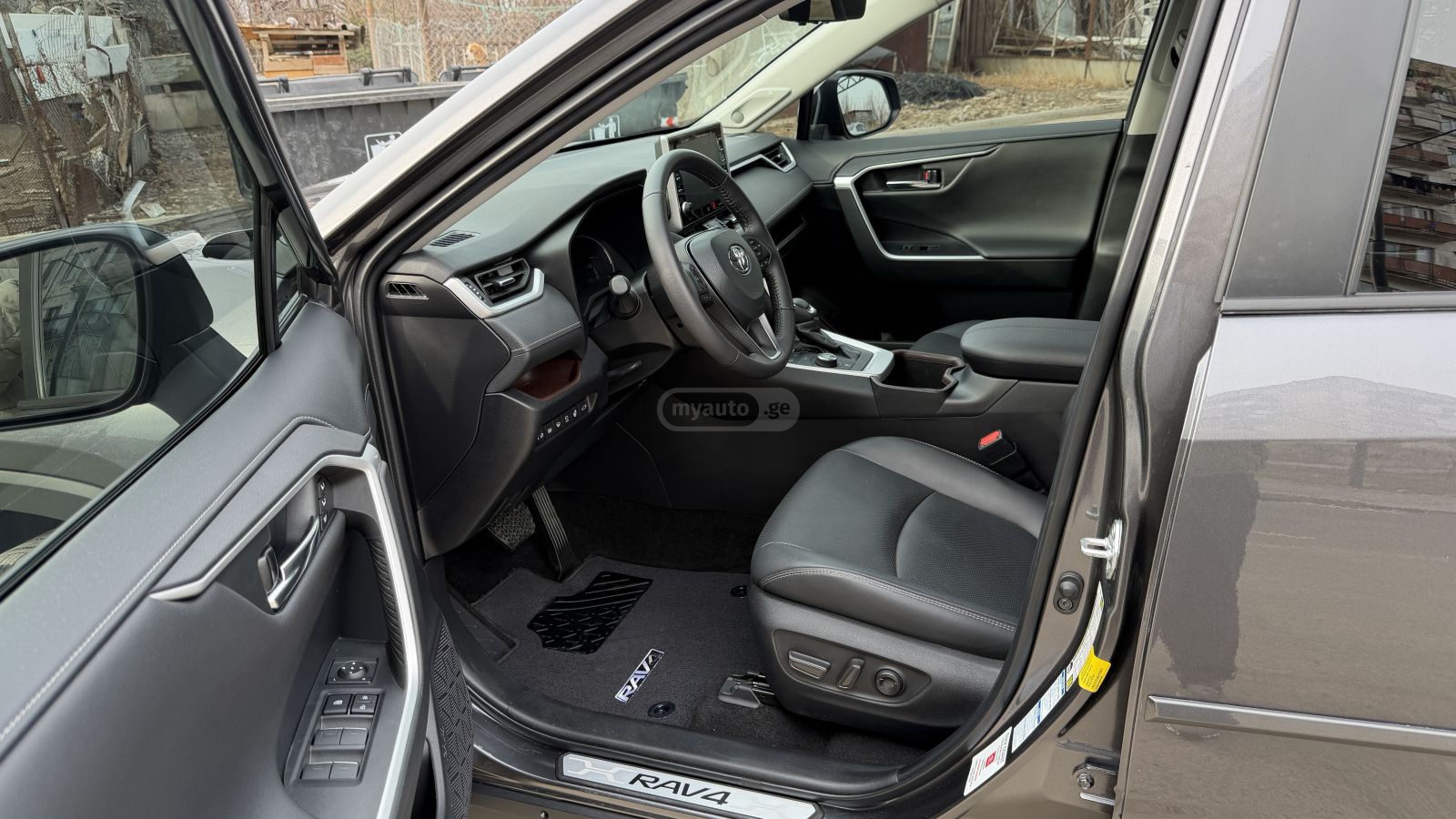 Toyota Limited 4dr All-Wheel Drive Au — миниатюра 12