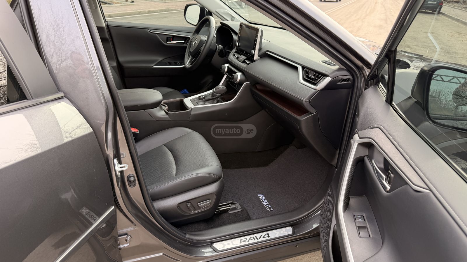 Toyota Limited 4dr All-Wheel Drive Au — миниатюра 15