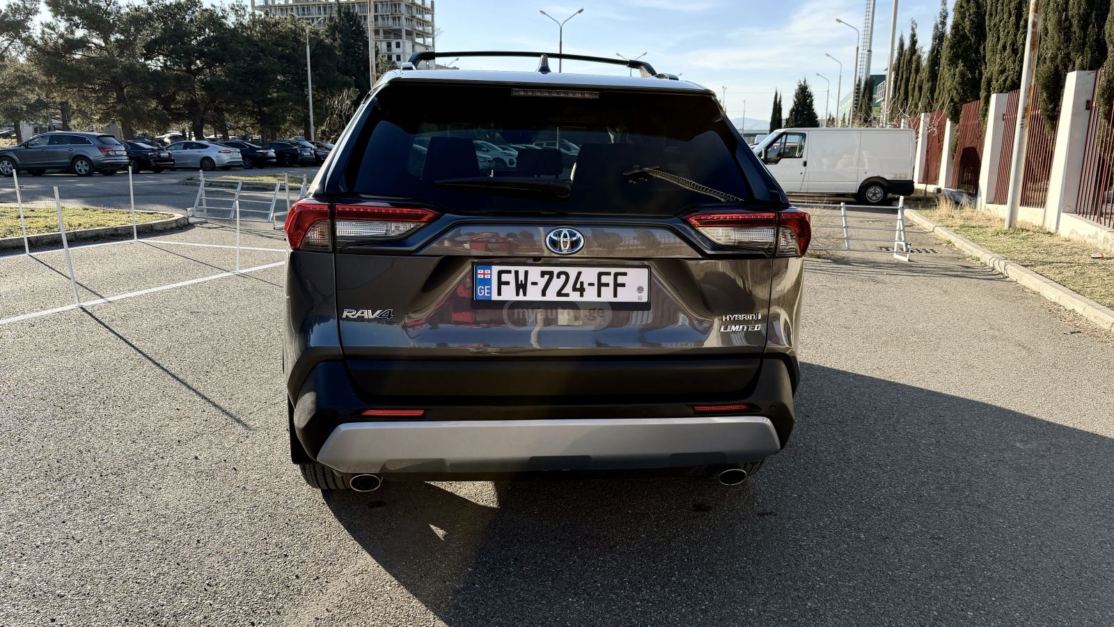 Toyota Limited 4dr All-Wheel Drive Au — миниатюра 5