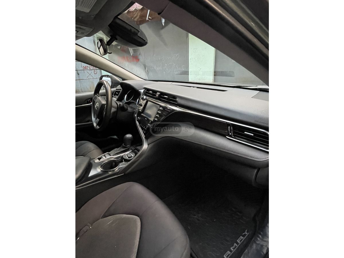 Toyota Camry - фото 7