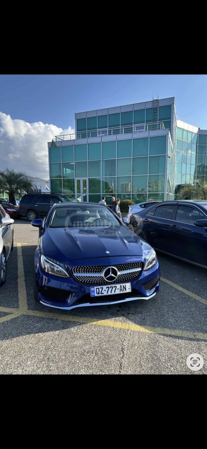 Mercedes-Benz C 300 - фото 1