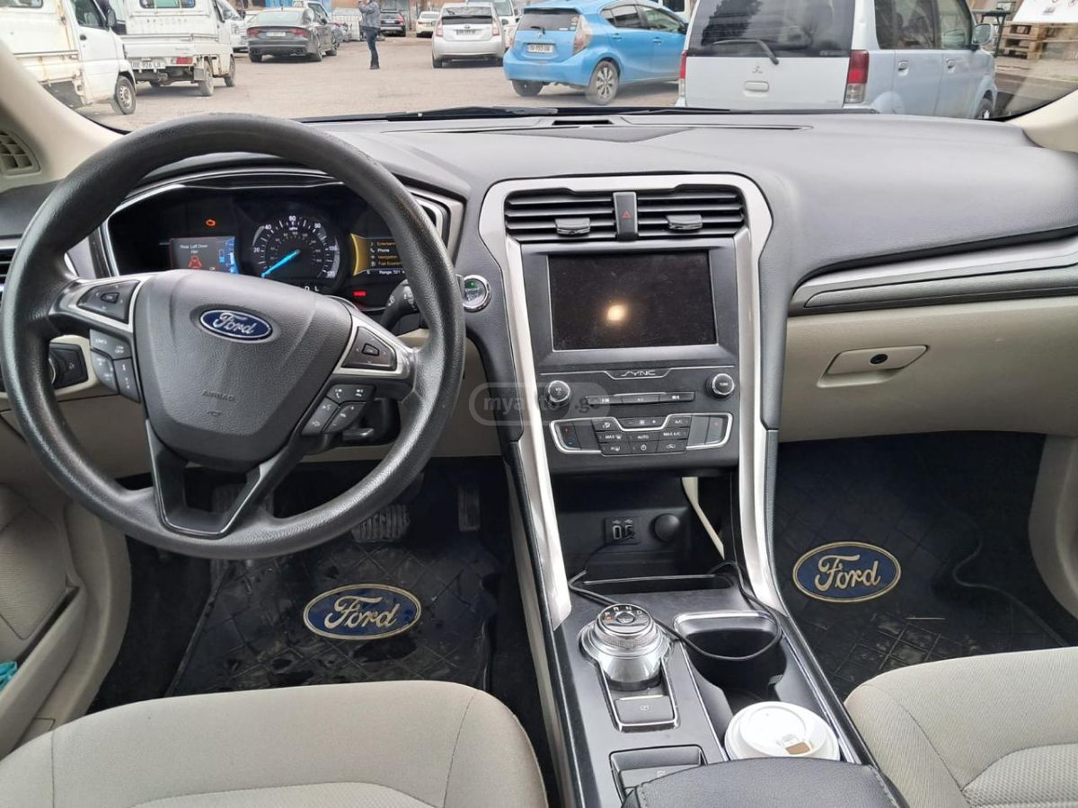 Ford Fusion - фото 12