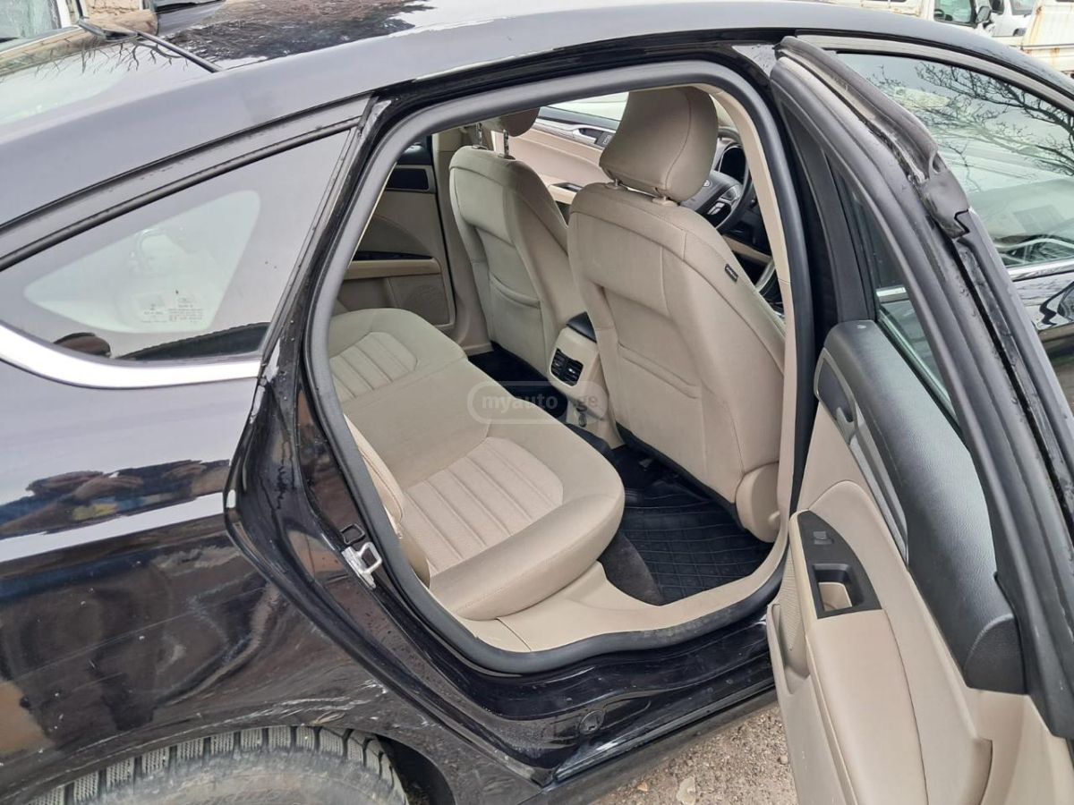 Ford Fusion - фото 8