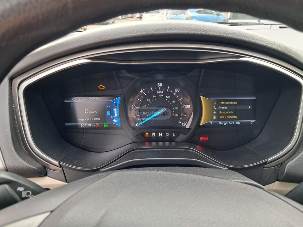 Ford Fusion - фото 9