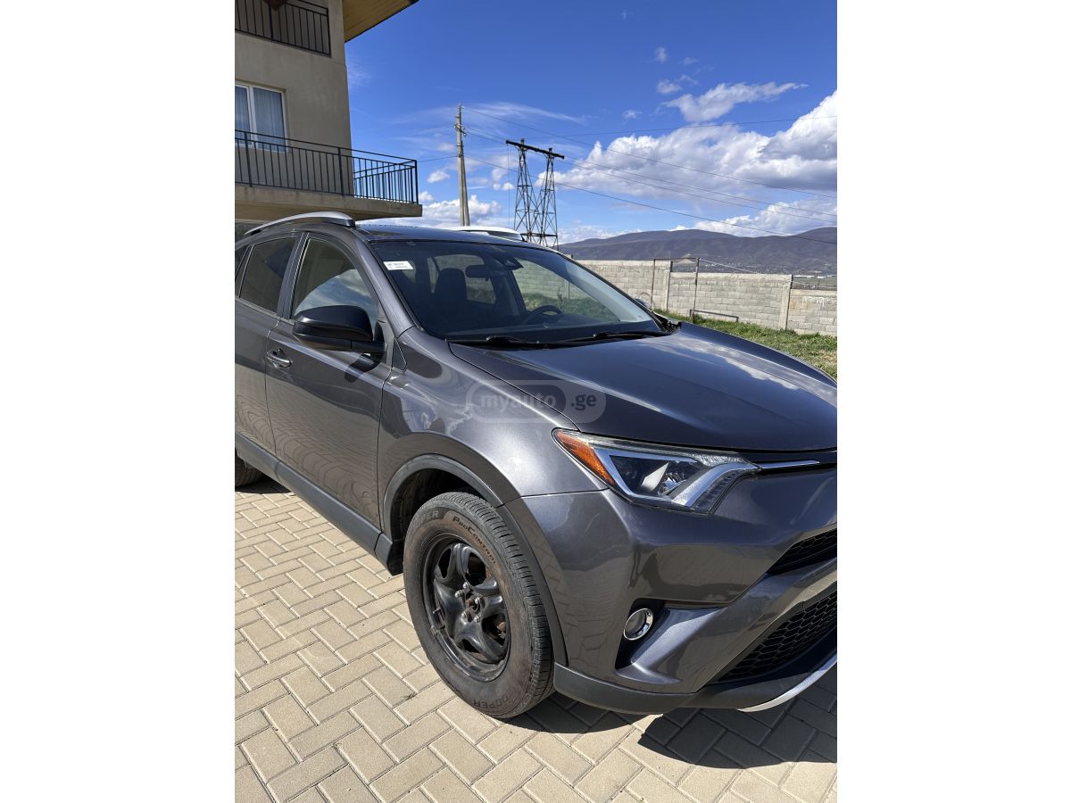 Toyota RAV 4 - фото 13