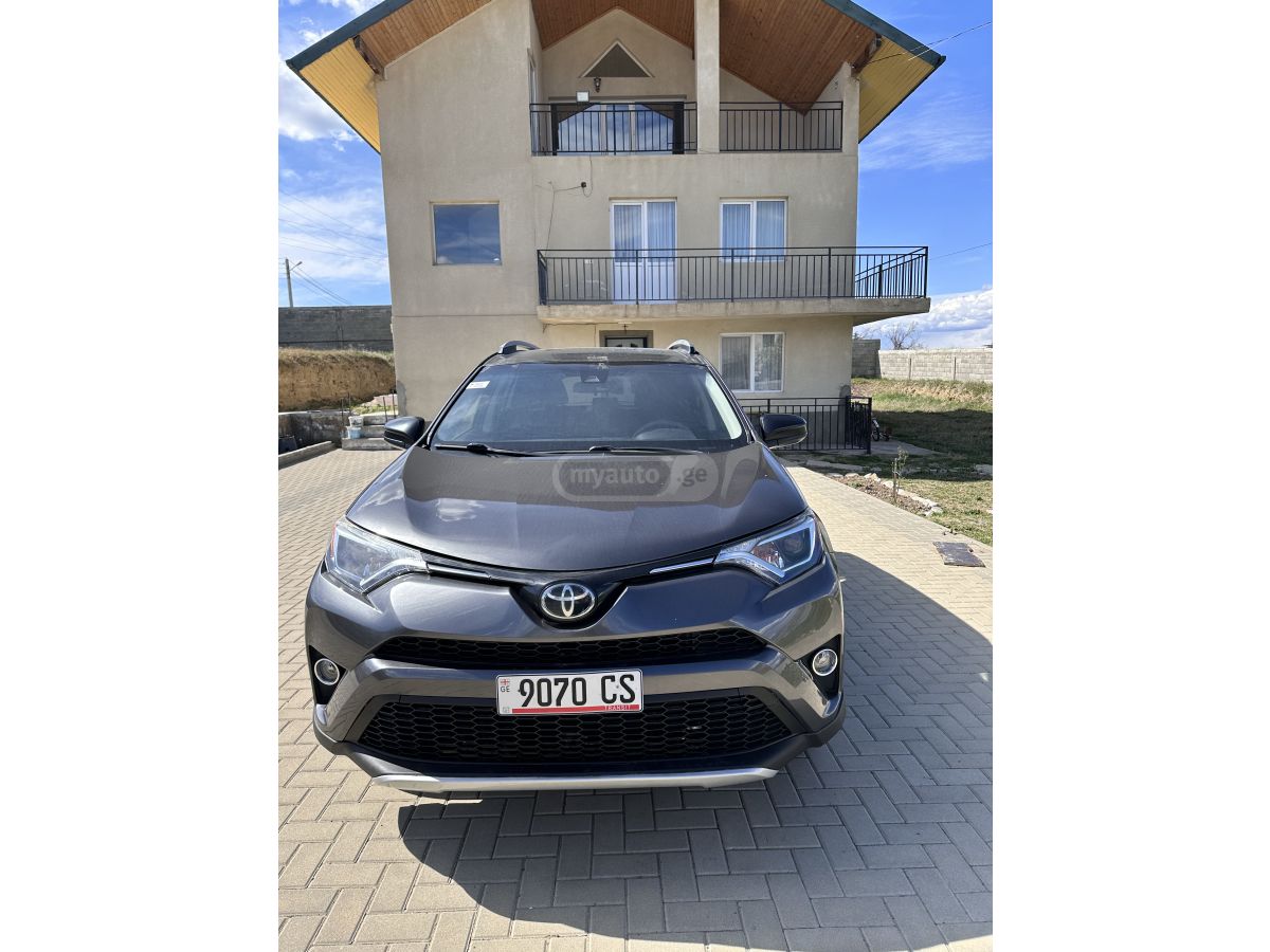 Toyota RAV 4 - фото 8