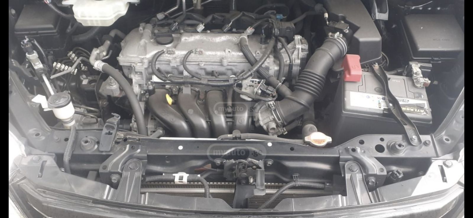 Toyota Noah - фото 10