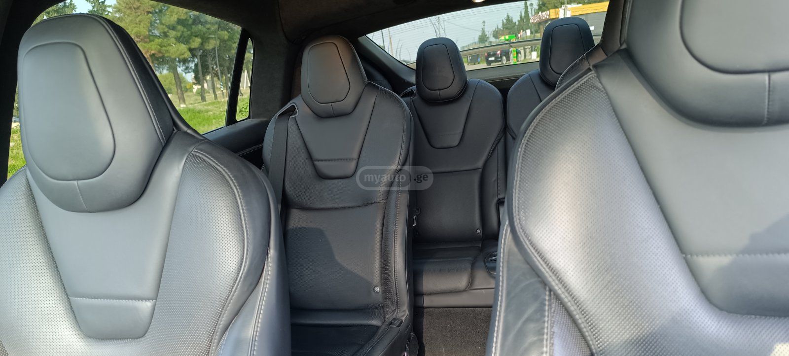 Tesla Model X - фото 14
