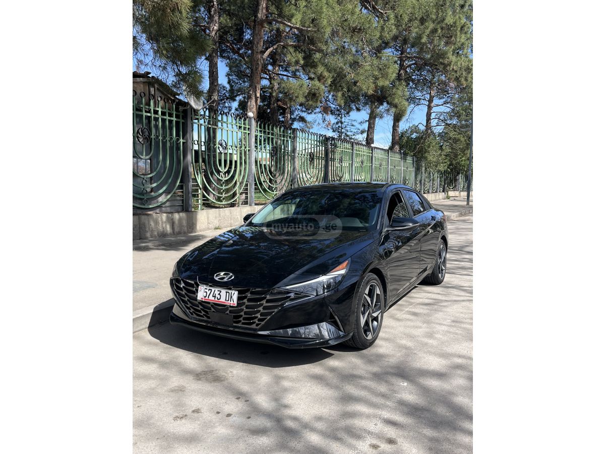 Hyundai Elantra - фото 3