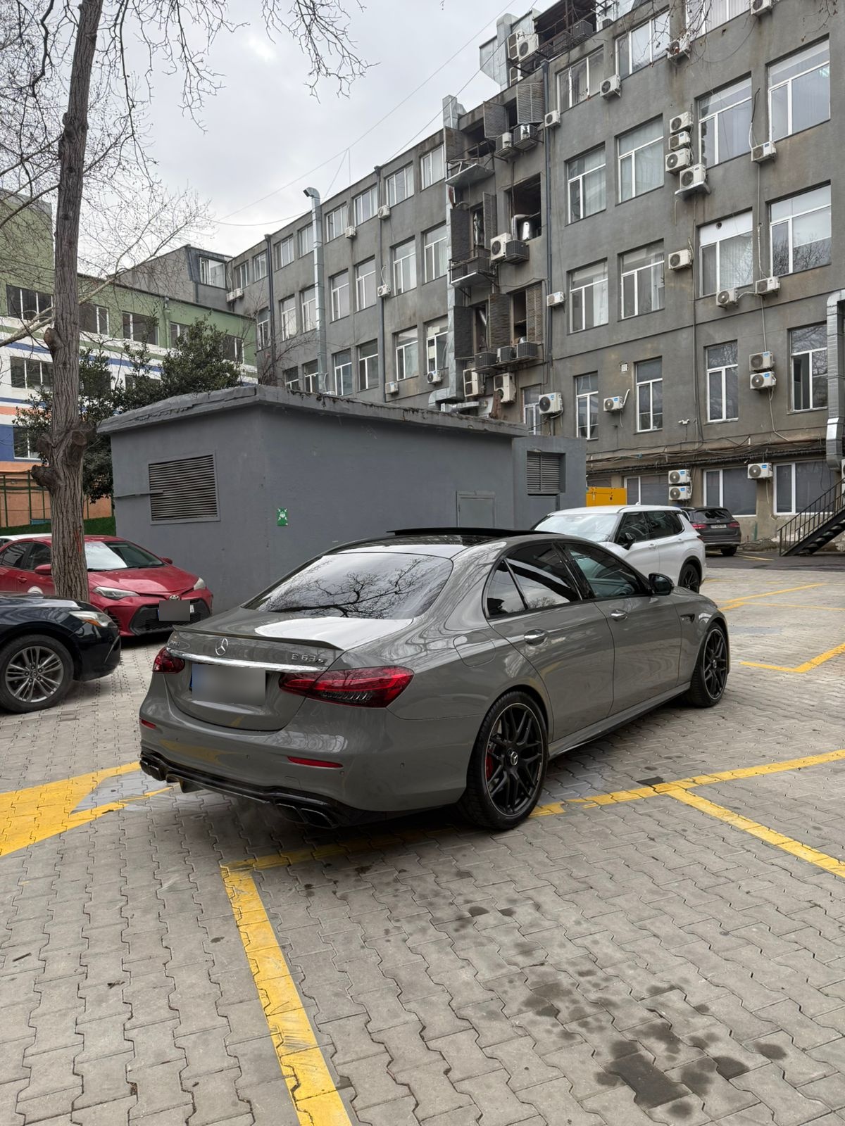 Mercedes-Benz E 63S AMG — миниатюра 4