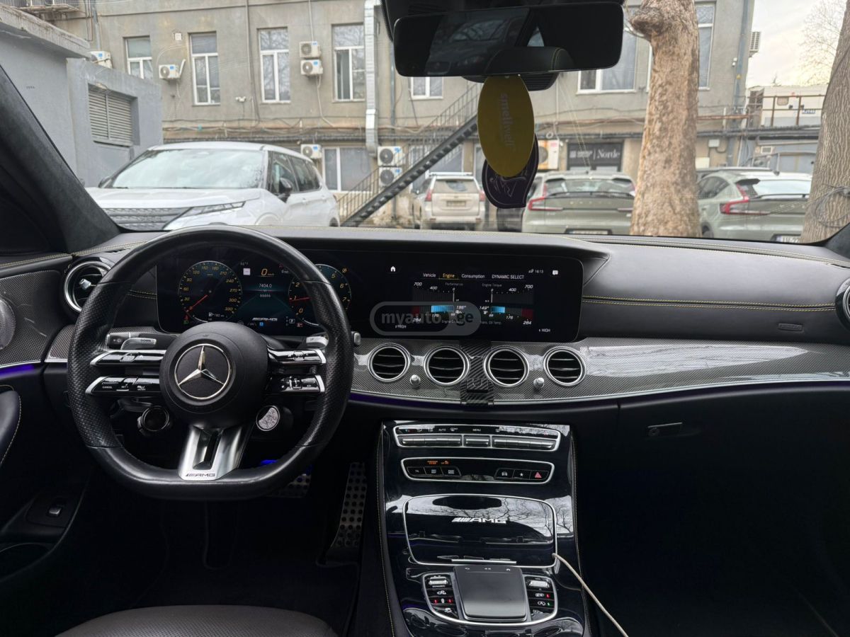 Mercedes-Benz E 63S AMG — миниатюра 7