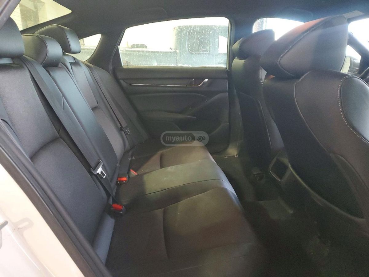 Honda Accord - фото 10