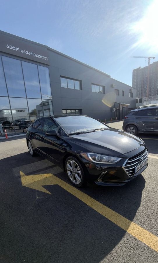 Hyundai Elantra - фото 5