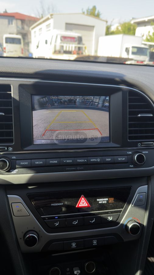 Hyundai Elantra - фото 8