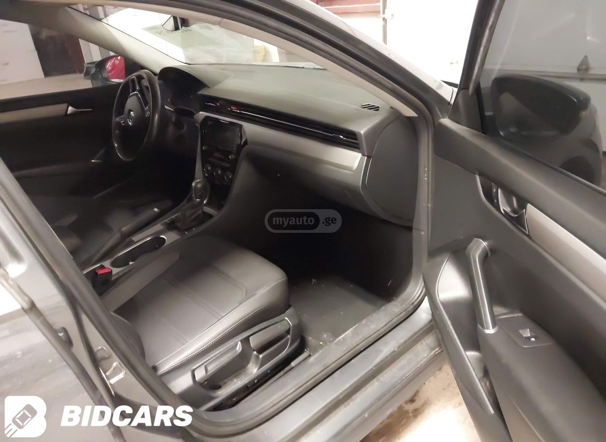 Volkswagen Passat - фото 5