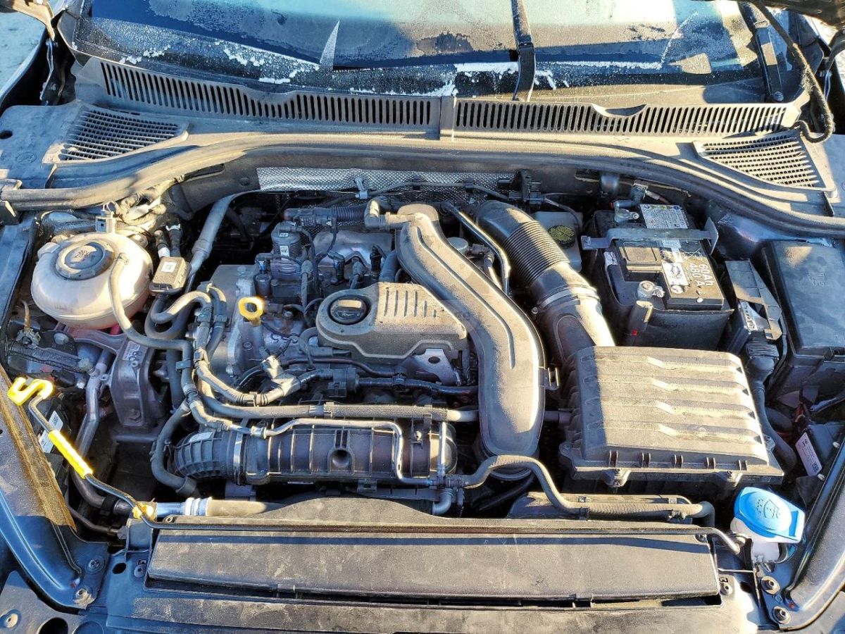 Volkswagen Jetta - фото 11