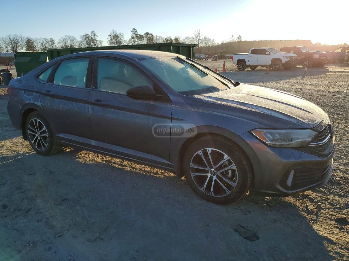 Volkswagen Jetta - фото 4