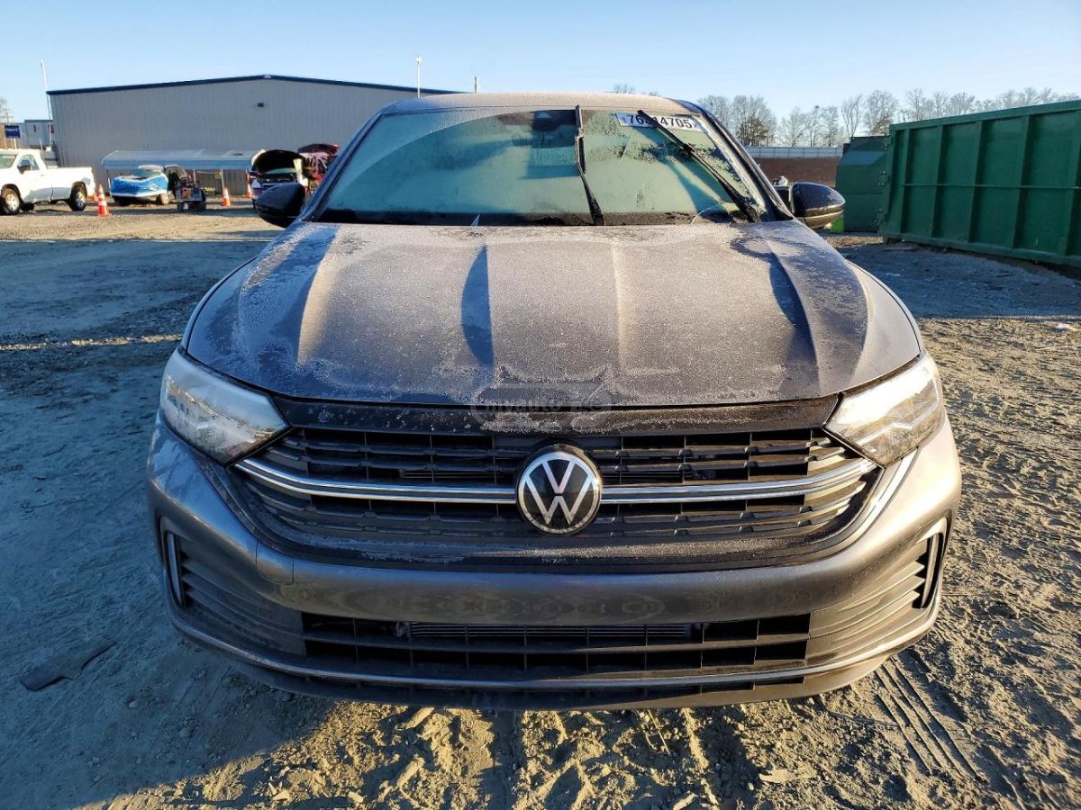 Volkswagen Jetta - фото 5