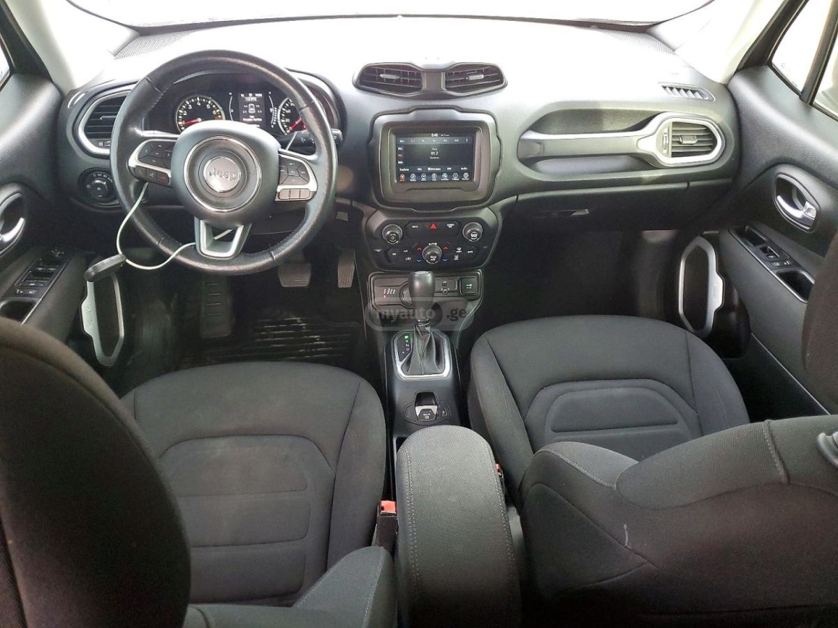 Jeep Renegade - фото 8