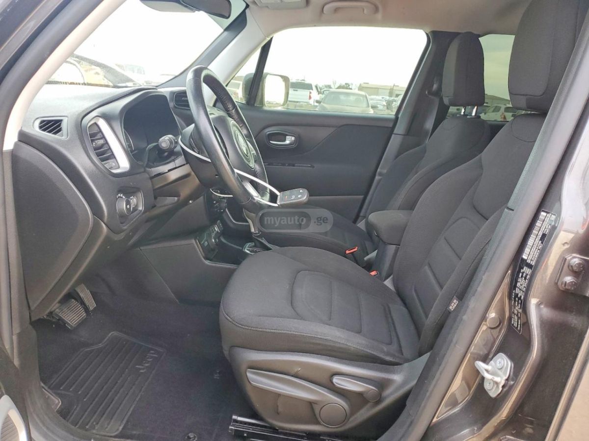 Jeep Renegade - фото 9