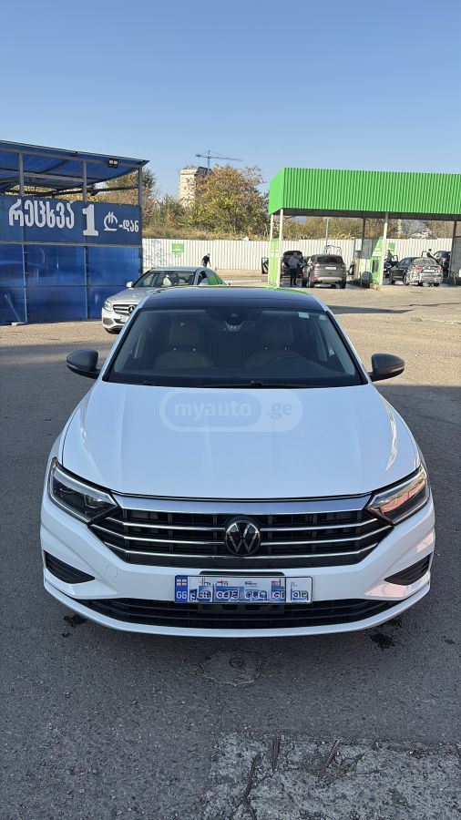 Volkswagen Jetta - фото 1