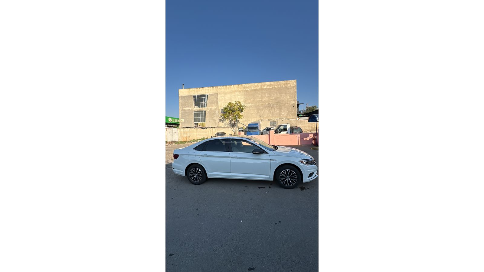 Volkswagen Jetta - фото 4