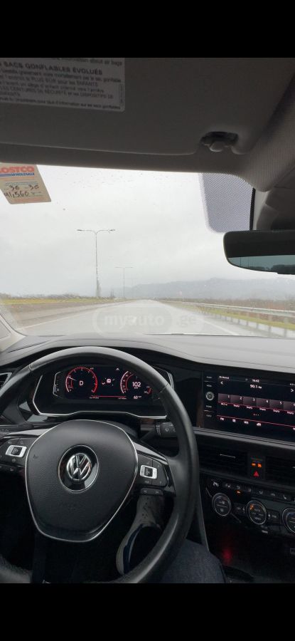 Volkswagen Jetta - фото 8