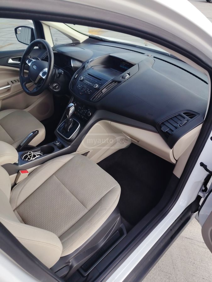 Ford C-MAX - фото 10
