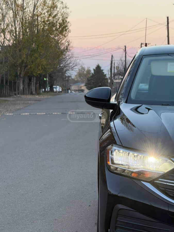 Volkswagen Jetta - фото 5