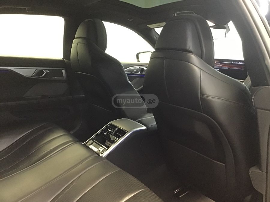 BMW 840 i xDrive 4dr All-Wheel Drive S 2023 — миниатюра 5