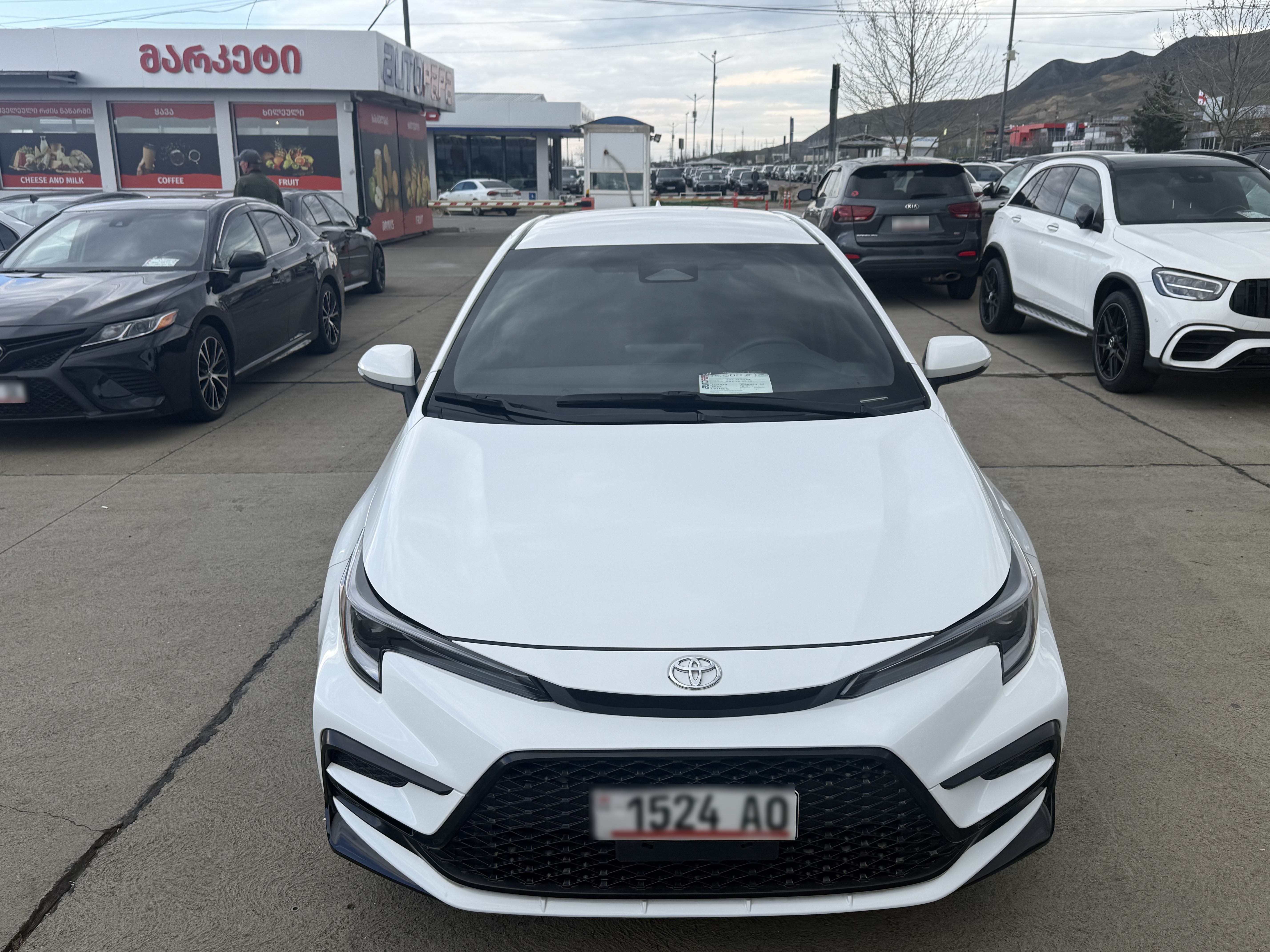 Toyota Corolla - фото 1