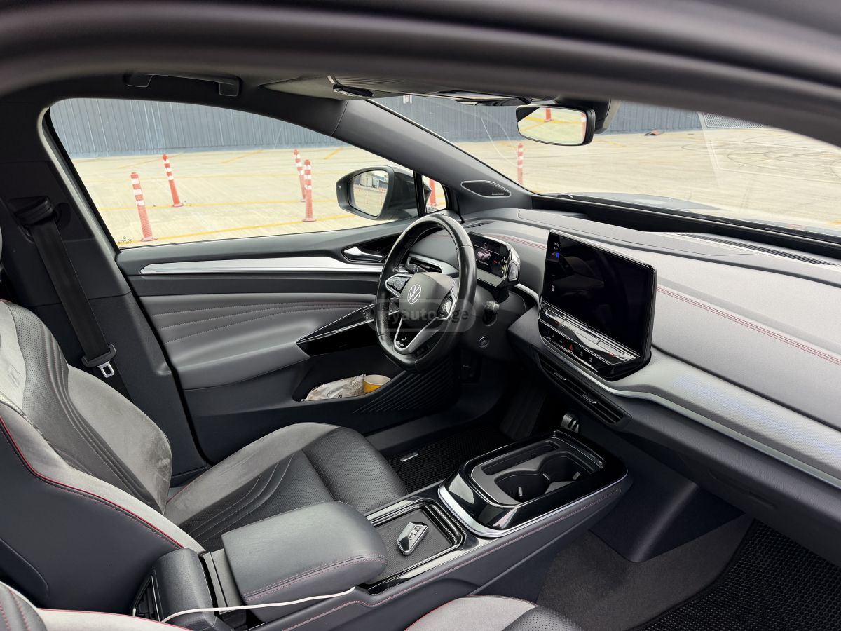 Volkswagen ID 4 - фото 9