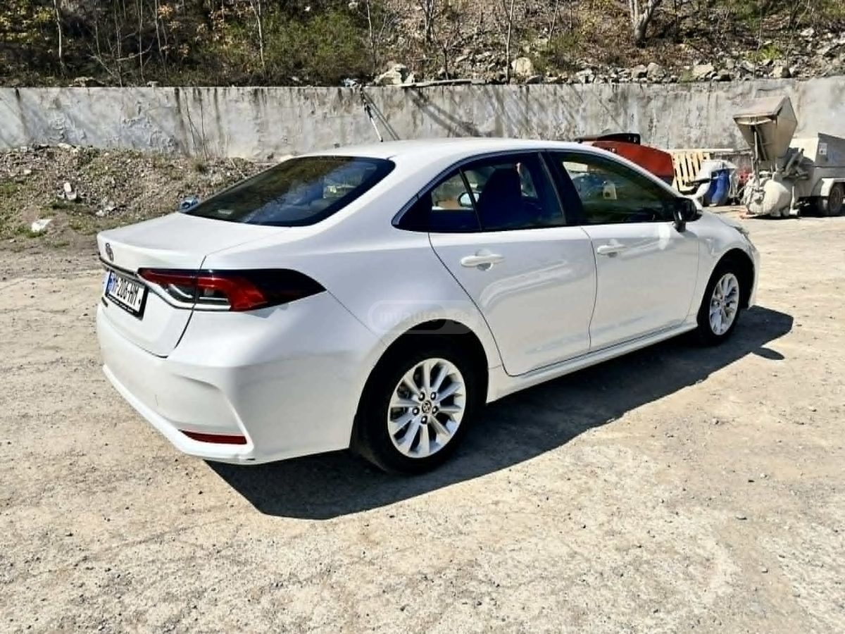 Toyota Corolla - фото 8