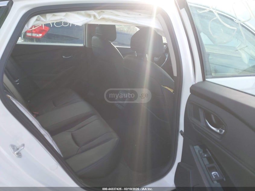 Honda Accord - фото 7