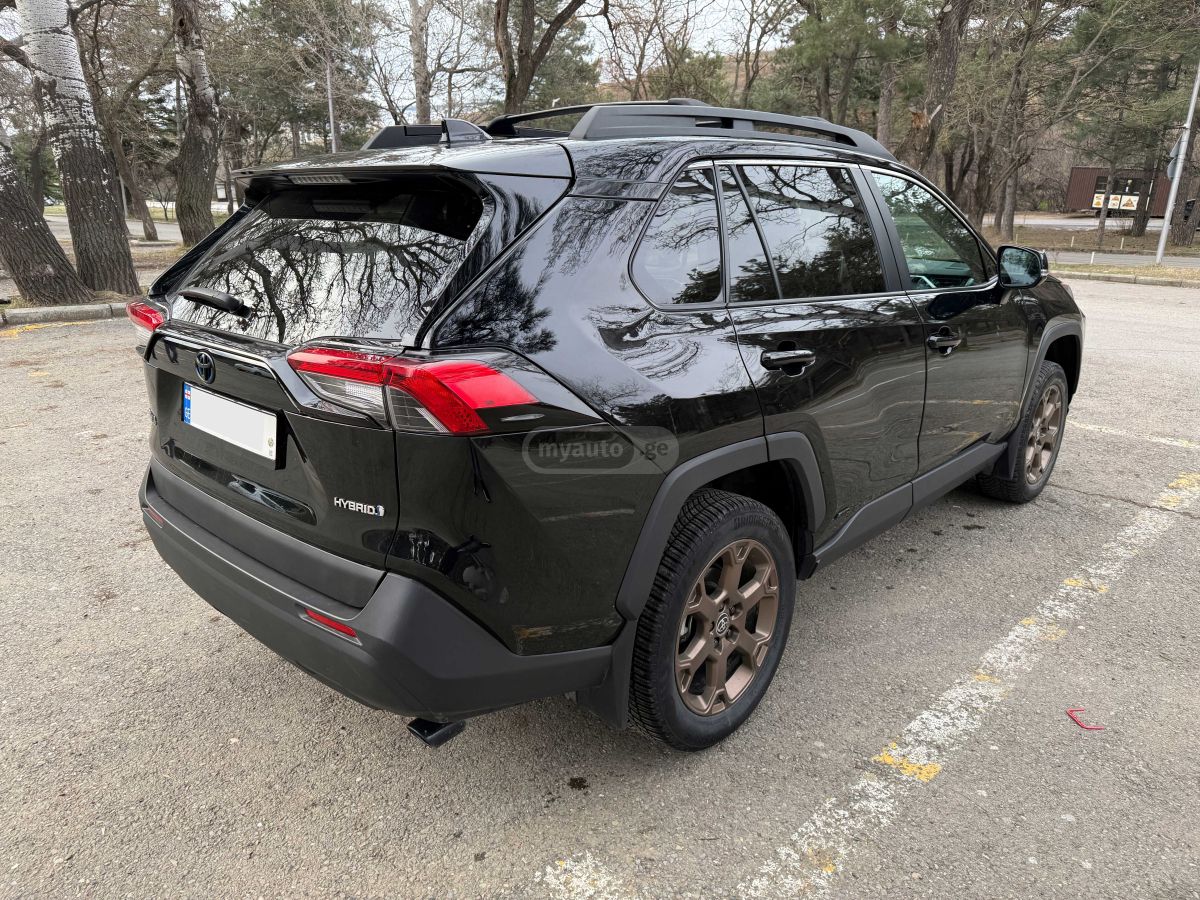 Toyota RAV 4 - фото 5